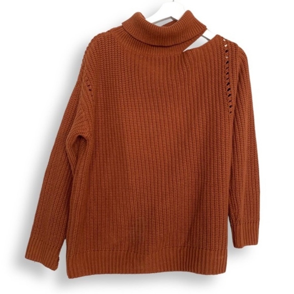 ASTR the Label Cutout Chunky Knit Turtleneck Sweater Oversized Rust Orange Brown